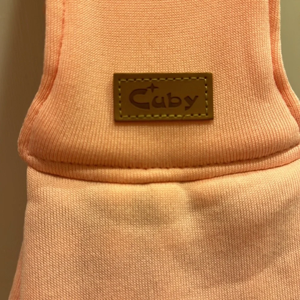 New Cuby Pet Carrier Pink w black & white interior.Small